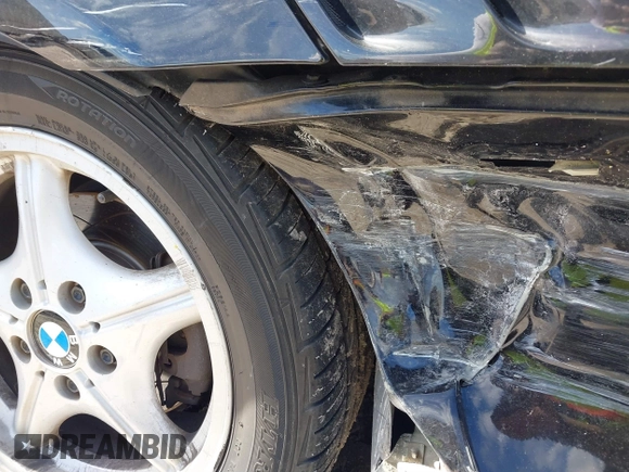 1997 BMW 3 Series Z3 1.9 z VIN 4USCH7326VLE03768, wystawiony jako IAAI lot #41422639 z przebiegiem Nie podano mil oraz . Historia ofert i sprzedaży dostępna na DreamBid. Obrazek 14.