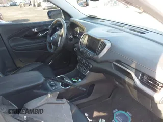 2022 GMC Terrain AT4 z VIN 3GKALYEV1NL156867, wystawiony jako IAAI lot #41339310 z przebiegiem 42 696 mil mil oraz . Historia ofert i sprzedaży dostępna na DreamBid. Obrazek 5.