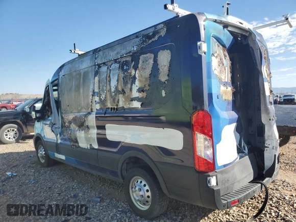 2023 Ford Transit Cargo z VIN 1FTBR2C85PKA42304, wystawiony jako Copart lot #56086564 z przebiegiem Nie podano mil oraz Szkoda całkowita • Salvage title. Historia ofert i sprzedaży dostępna na DreamBid. Obrazek 2.