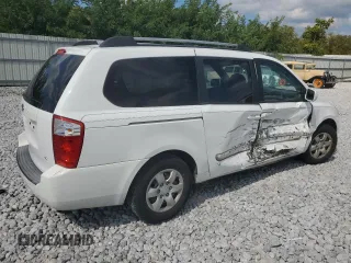 2006 Kia Sedona LX with VIN KNDMB233666057581, listed as a Copart auction lot 71027674 with 206,556 mi miles and Salvage Title. Bid and sale history available at carsss.com. Image 3.