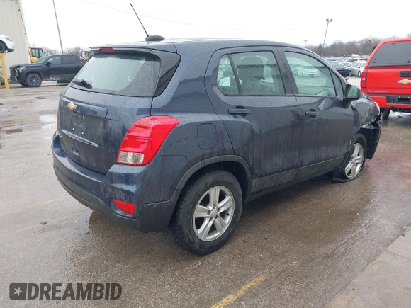 2019 Chevrolet Trax LS with VIN 3GNCJNSB9KL184972, listed as a IAAI auction lot 41724874 with 112,114 mi miles. Bid and sale history available at carsss.com. Image 4.