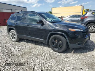 2018 Jeep Cherokee Latitude с VIN 1C4PJLCB5JD620699, выставлен на аукционе Copart как лот 60424585 с пробегом 108 862 миль миль и Списание • Salvage title. История ставок и продаж доступна на DreamBid. Изображение 4.