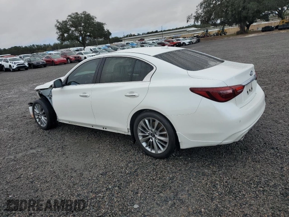 2019 Infiniti Q50 3.0t Signature Edition with VIN JN1EV7AP0KM542788, listed as a Copart auction lot 89372255 with 32,157 mi miles and Salvage Title. Bid and sale history available at carsss.com. Image 2.