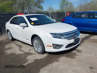 2012 Ford Fusion Hybrid с VIN 3FADP0L31CR325835, выставлен на аукционе IAAI как лот 41982489 с пробегом 124 266 миль миль и . История ставок и продаж доступна на DreamBid. Изображение 1.