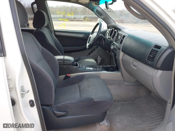 2005 Toyota 4Runner SR5 with VIN JTEBU14R850061191, listed as a IAAI auction lot 41740477 with 317,448 mi miles. Bid and sale history available at carsss.com. Image 5.