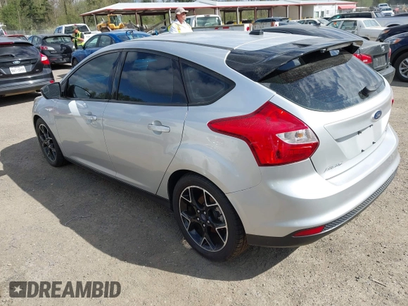2013 Ford Focus SE with VIN 1FADP3K25DL335939, listed as a IAAI auction lot 42088780 with 149,957 mi miles. Bid and sale history available at carsss.com. Image 3.