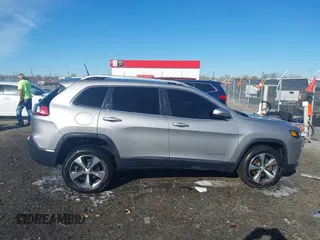 2020 Jeep Cherokee Limited with VIN 1C4PJMDX5LD624643, listed as a IAAI auction lot 41850663 with 89,947 mi miles and . Bid and sale history available at DreamBid. Image 13.