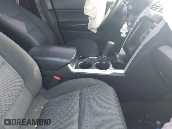 2013 Ford Explorer XLT with VIN 1FM5K7D97DGC88108, listed as a IAAI auction lot 42180147 with 156,905 mi miles and . Bid and sale history available at carsss.com. Image 5.