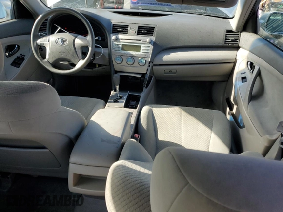 2008 Toyota Camry LE z VIN 4T1BE46K68U228756, wystawiony jako Copart lot #56953845 z przebiegiem 150 894 mil mil oraz Szkoda całkowita • Salvage title. Historia ofert i sprzedaży dostępna na DreamBid. Obrazek 8.