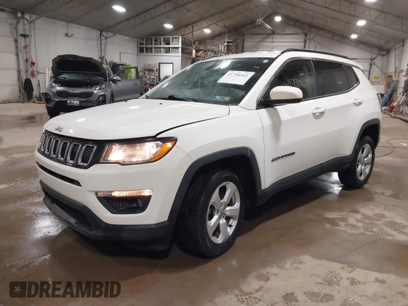 2018 Jeep Compass Latitude z VIN 3C4NJDBB7JT455568, wystawiony jako IAAI lot #41790361 z przebiegiem 47 646 mil mil oraz . Historia ofert i sprzedaży dostępna na DreamBid. Obrazek 2.