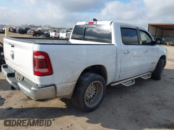 2019 Ram 1500 Big Horn z VIN 1C6RREFT6KN522317, wystawiony jako IAAI lot #41483697 z przebiegiem Nie podano mil oraz . Historia ofert i sprzedaży dostępna na DreamBid. Obrazek 4.