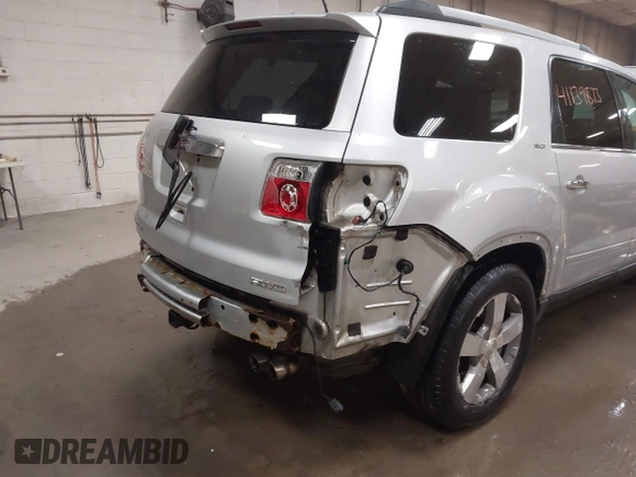 2011 GMC Acadia SLT1 with VIN 1GKKVRED3BJ411906, listed as a IAAI auction lot 41139873 with 197,267 mi miles. Bid and sale history available at carsss.com. Image 6.