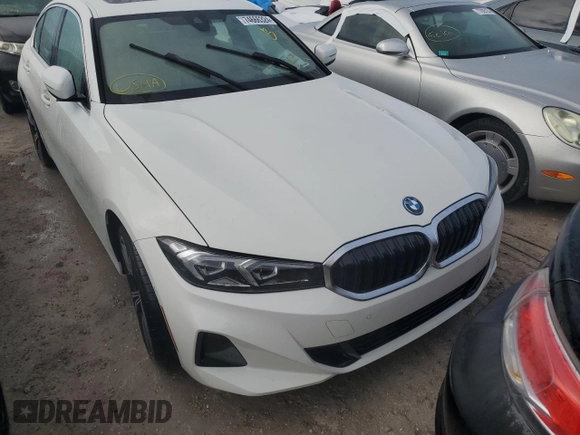 2024 BMW 3 Series 330e with VIN 3MW39FF09R8E27710, listed as a Copart auction lot 74666324 with 0 mi miles and Non Repairable. Bid and sale history available at carsss.com. Image 5.