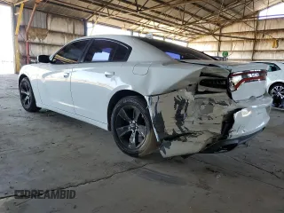 2015 Dodge Charger SXT z VIN 2C3CDXHG1FH753590, wystawiony jako Copart lot #52413725 z przebiegiem 96 409 mil mil oraz Szkoda całkowita • Salvage title. Historia ofert i sprzedaży dostępna na DreamBid. Obrazek 2.