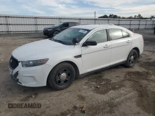 2017 Ford Police Interceptor Sedan with VIN 1FAHP2MK5HG103834, listed as a Copart auction lot 43126085 with 190,106 mi miles and Salvage Title. Bid and sale history available at carsss.com. Image 1.