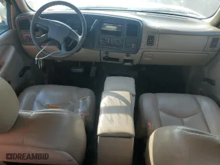2004 Chevrolet Silverado 1500 Work Truck with VIN 1GCEC19Z74Z276603, listed as a Copart auction lot 70582324 with 211,118 mi miles and Salvage Title. Bid and sale history available at carsss.com. Image 8.