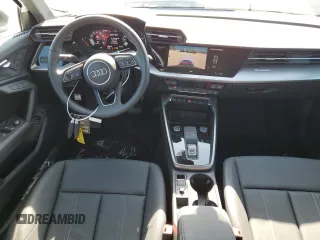 2023 Audi A3 Premium z VIN WAUAUDGY0PA047025, wystawiony jako Copart lot #63116293 z przebiegiem 1 232 mil mil oraz . Historia ofert i sprzedaży dostępna na DreamBid. Obrazek 8.