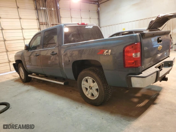 2012 Chevrolet Silverado 1500 LT with VIN 1GCPKSE72CF225385, listed as a Copart auction lot 87065864 with 141,282 mi miles and Salvage Title. Bid and sale history available at carsss.com. Image 2.