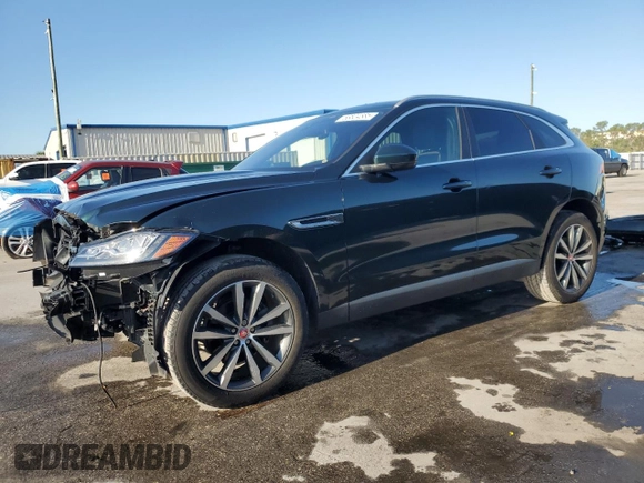 2018 Jaguar F-Pace 25t Prestige z VIN SADCK2FX7JA262086, wystawiony jako Copart lot #56624585 z przebiegiem 76 945 mil mil oraz Szkoda całkowita • Salvage title. Historia ofert i sprzedaży dostępna na DreamBid. Obrazek 1.