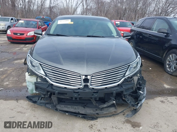 2015 Lincoln MKZ z VIN 3LN6L2JK4FR623686, wystawiony jako IAAI lot #41721095 z przebiegiem 197 922 mil mil oraz . Historia ofert i sprzedaży dostępna na DreamBid. Obrazek 13.