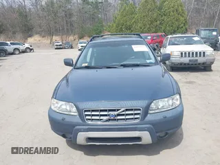 2005 Volvo XC70 with VIN YV1SZ592551177901, listed as a IAAI auction lot 42053579 with 172,543 mi miles and . Bid and sale history available at DreamBid. Image 6.