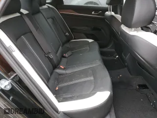 2025 Kia K5 GT-Line with VIN KNAG64J78S5269303, listed as a Copart auction lot 74175434 with 13,700 mi miles and Salvage Title. Bid and sale history available at carsss.com. Image 10.