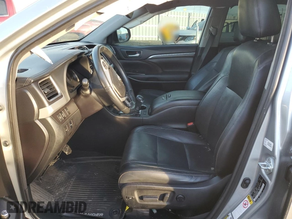 2018 Toyota Highlander Limited z VIN 5TDDZRFH1JS865387, wystawiony jako Copart lot #42059445 z przebiegiem Nie podano mil oraz Szkoda całkowita • Salvage title. Historia ofert i sprzedaży dostępna na DreamBid. Obrazek 7.