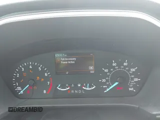 2022 Ford Escape SE z VIN 1FMCU0G61NUA48338, wystawiony jako IAAI lot #41941777 z przebiegiem 67 610 mil mil oraz . Historia ofert i sprzedaży dostępna na DreamBid. Obrazek 7.