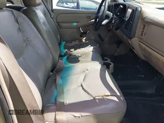 2005 Chevrolet Silverado 1500 Work Truck с VIN 1GCEC19X45Z250878, выставлен на аукционе IAAI как лот 39680172 с пробегом 174 798 миль миль и . История ставок и продаж доступна на DreamBid. Изображение 5.