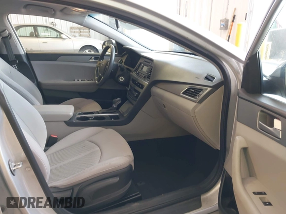 2017 Hyundai Sonata SE with VIN 5NPE24AFXHH585226, listed as a IAAI auction lot 42144165 with 191,037 mi miles and . Bid and sale history available at DreamBid. Image 5.