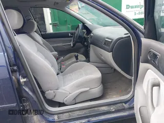 2001 Volkswagen Golf с VIN 9BWGS21J714006468, выставлен на аукционе IAAI как лот 40826518 с пробегом 123 644 миль миль и . История ставок и продаж доступна на DreamBid. Изображение 5.