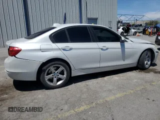 2015 BMW 3 Series 328i с VIN WBA3A5G57FNS86060, выставлен на аукционе Copart как лот 57495985 с пробегом 120 558 миль миль и Списание • Salvage title. История ставок и продаж доступна на DreamBid. Изображение 3.