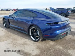 2024 Porsche Taycan z VIN WP0AA2Y18RSA13268, wystawiony jako IAAI lot #41467744 z przebiegiem 12 909 mil mil oraz . Historia ofert i sprzedaży dostępna na DreamBid. Obrazek 3.