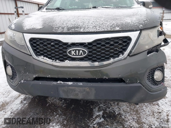 2012 Kia Sorento EX with VIN 5XYKUDA2XCG200628, listed as a IAAI auction lot 41495625 with 207,229 mi miles. Bid and sale history available at carsss.com. Image 15.