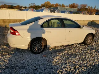 2008 Volvo S80 3.2L with VIN YV1AS982681070529, listed as a Copart auction lot 76939894 with 233,215 mi miles and Salvage Title. Bid and sale history available at carsss.com. Image 3.