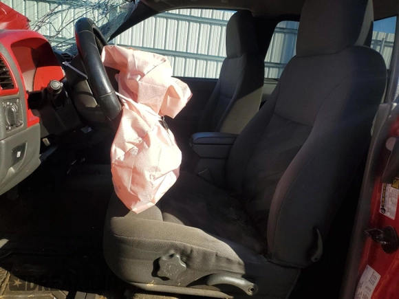 2004 Chevrolet Colorado LS ZQ8 with VIN 1GCCS196648169287, listed as a Copart auction lot 46291145 with 131,132 mi miles and Salvage Title. Bid and sale history available at carsss.com. Image 7.