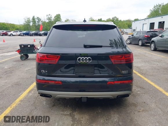 2017 Audi Q7 Premium Plus with VIN WA1LAAF77HD014335, listed as a IAAI auction lot 42376902 with 163,877 mi miles and . Bid and sale history available at DreamBid. Image 16.