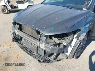 2017 Ford Fusion Hybrid SE с VIN 3FA6P0LU7HR110436, выставлен на аукционе IAAI как лот 42669395 с пробегом 104 472 миль миль и . История ставок и продаж доступна на DreamBid. Изображение 6.