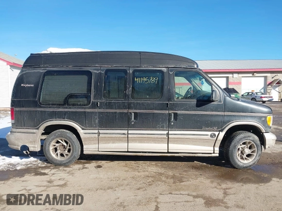 2001 Ford Econoline Cargo Recreational with VIN 1FDPE24L31HA24341, listed as a IAAI auction lot 41195789 with 158,935 mi miles and . Bid and sale history available at DreamBid. Image 14.