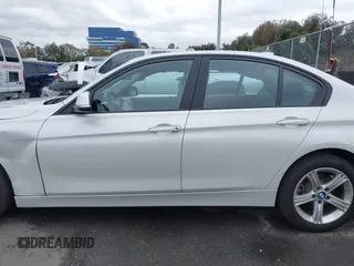 2015 BMW 3 Series 320i with VIN WBA3B1C5XFK137171, listed as a IAAI auction lot 41736278 with 28,673 mi miles. Bid and sale history available at carsss.com. Image 14.
