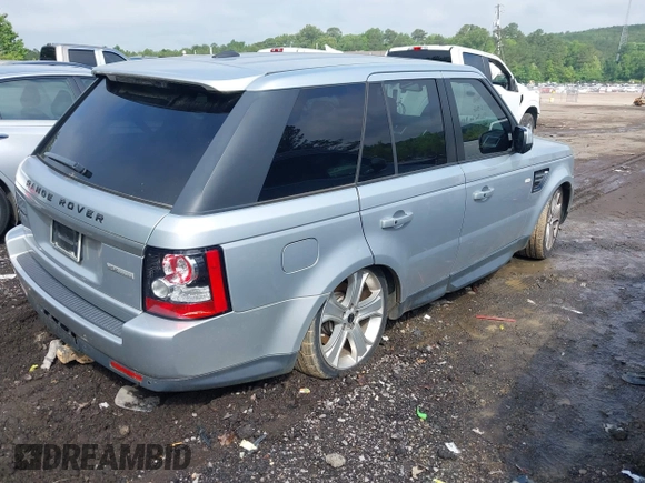 2012 Land Rover Range Rover Sport HSE Lux z VIN SALSK2D41CA736626, wystawiony jako IAAI lot #42276672 z przebiegiem 124 555 mil mil oraz . Historia ofert i sprzedaży dostępna na DreamBid. Obrazek 4.