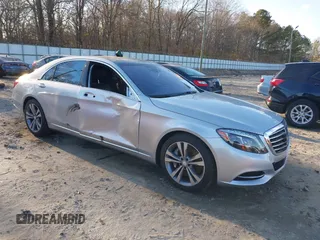 2015 Mercedes-Benz S 550 z VIN WDDUG8FB1FA089784, wystawiony jako IAAI lot #41242927 z przebiegiem 91 832 mil mil oraz . Historia ofert i sprzedaży dostępna na DreamBid. Obrazek 1.