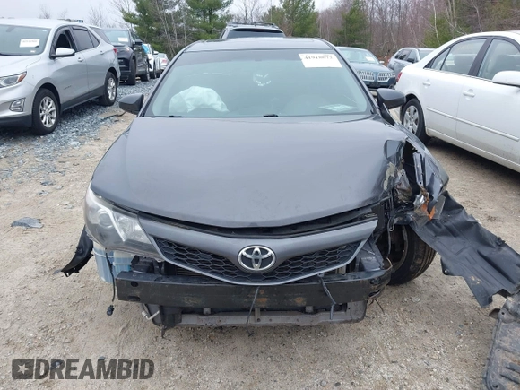 2014 Toyota Camry L with VIN 4T1BF1FK1EU352652, listed as a IAAI auction lot 41918072 with 1 mi miles. Bid and sale history available at carsss.com. Image 11.