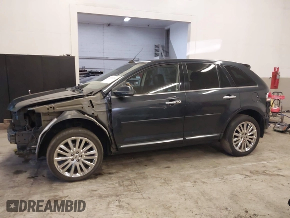 2013 Lincoln MKX with VIN 2LMDJ8JK2DBL18834, listed as a IAAI auction lot 41898580 with 147,543 mi miles and . Bid and sale history available at DreamBid. Image 15.