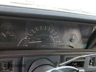 1993 Oldsmobile Cutlass Ciera S z VIN 1G3AG54N7P6380707, wystawiony jako Copart lot #78497444 z przebiegiem 117 046 mil mil oraz Szkody całkowita. Historia ofert i sprzedaży dostępna na DreamBid. Obrazek 9.