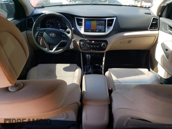 2016 Hyundai Tucson SE z VIN KM8J3CA49GU139380, wystawiony jako Copart lot #54912075 z przebiegiem 89 094 mil mil oraz Szkoda całkowita • Salvage title. Historia ofert i sprzedaży dostępna na DreamBid. Obrazek 8.