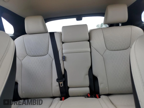 2024 Lexus RX 350h z VIN 2T2BBMCA7RC043862, wystawiony jako Copart lot #59543065 z przebiegiem 14 046 mil mil oraz Szkoda całkowita • Salvage title. Historia ofert i sprzedaży dostępna na DreamBid. Obrazek 10.