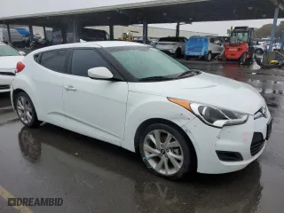 2016 Hyundai Veloster with VIN KMHTC6AD4GU260702, listed as a Copart auction lot 85373764 with 159,822 mi miles and Clean Title. Bid and sale history available at carsss.com. Image 4.
