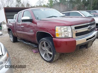2009 Chevrolet Silverado 1500 with VIN 2GCEC290091109555, listed as a IAAI auction lot 41594859 with 251,793 mi miles and . Bid and sale history available at DreamBid. Image 1.