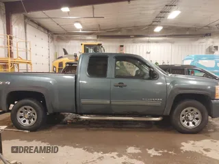 2010 Chevrolet Silverado 1500 LS with VIN 1GCSKREA3AZ188227, listed as a IAAI auction lot 41191956 with 108,773 mi miles and . Bid and sale history available at DreamBid. Image 13.